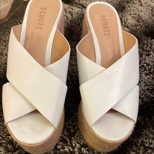 SCHUTZ White Wedge Sandals with Modern Crossover Straps
